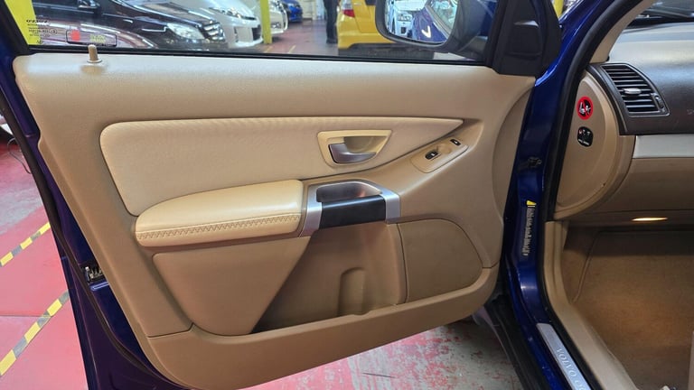 2009 Volvo XC90 2.4 D5 SE Volvo Ocean Race Geartronic AWD 5dr ESTATE Diesel Automatic