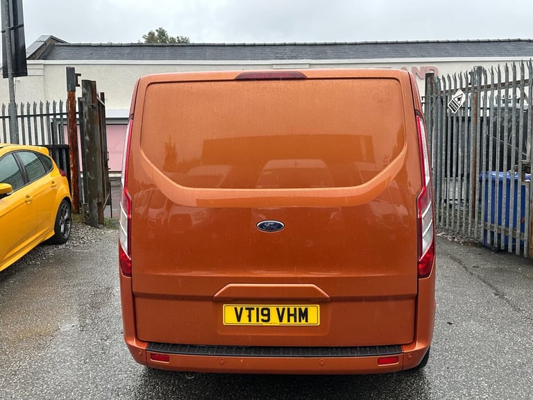  Ford Transit Custom 2.0 300 EcoBlue Limited L1 H1 Euro 6 (s/s) 5dr Diesel Manual