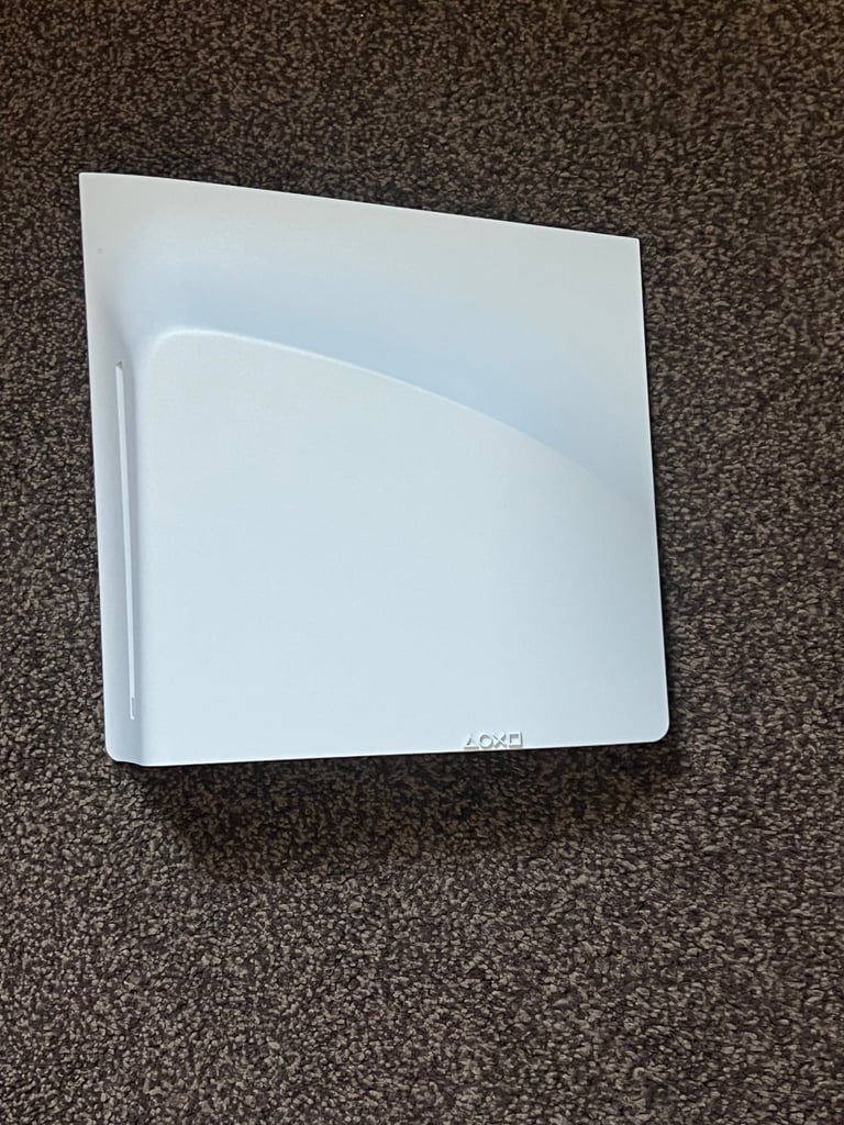 PS5 plate covers includes stand 