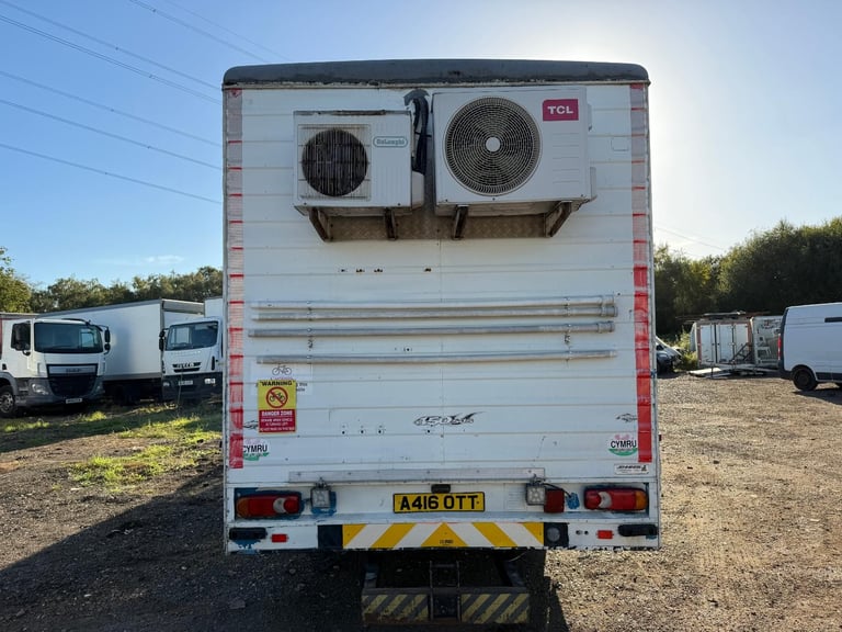 Ford 1984 MOBILE LIBRARY WARDROBE 12.5 ton box truck film unit events