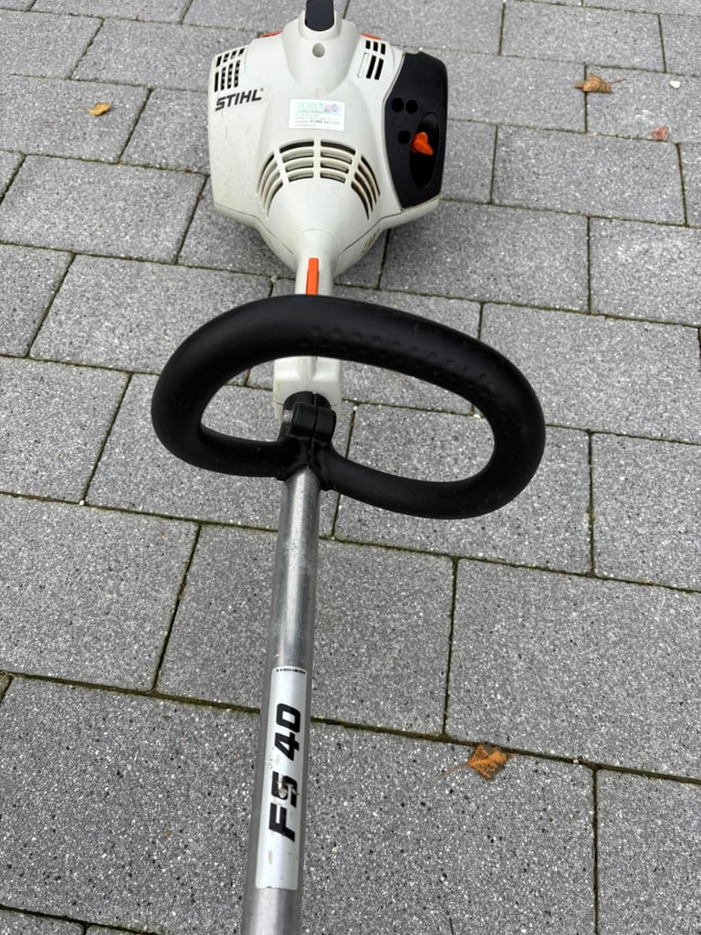 Stihl FS40 Petrol Strimmer with additional DuroCut head