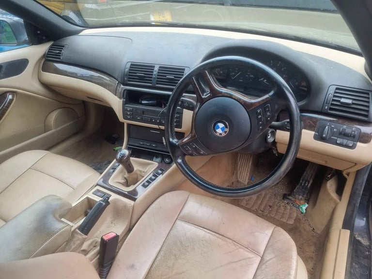 BMW 318 convertible. 2.0 petrol manual