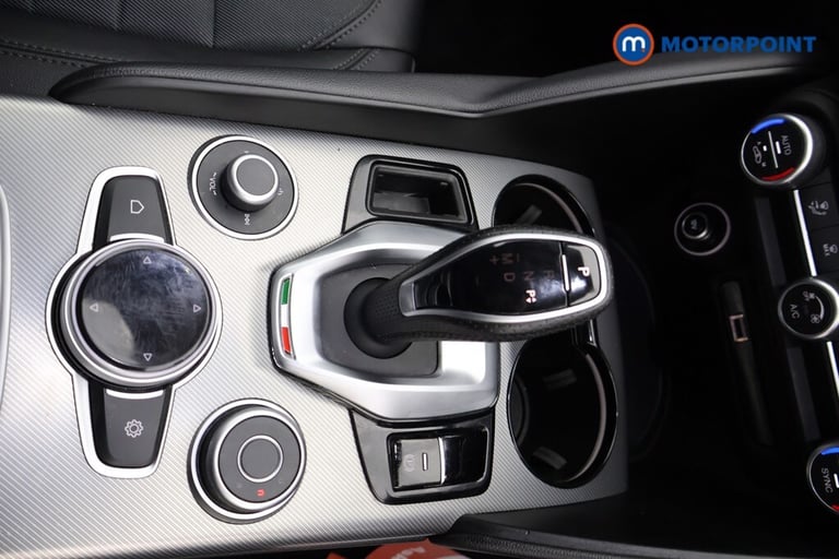 2022 Alfa Romeo Giulia 2.0 TB Sprint 4dr Auto Saloon Petrol Automatic