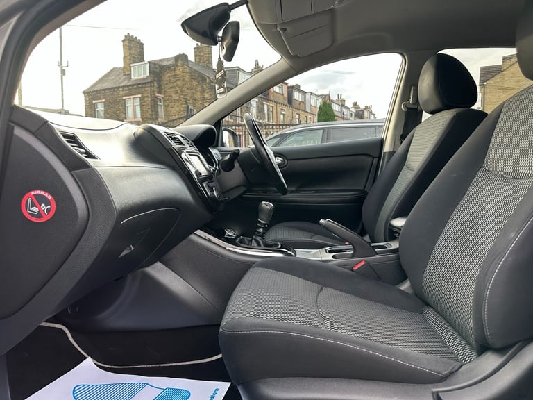 2015 Nissan Pulsar 1.5 dCi N-Tec 5dr HATCHBACK Diesel Manual