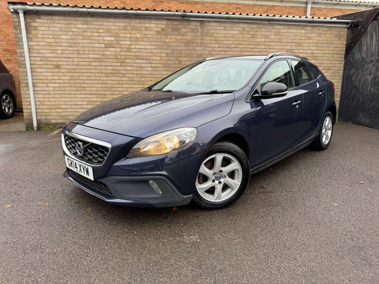 2014 Volvo V40 1.6 V40 Cross Country SE D2 5dr Hatchback Diesel Manual