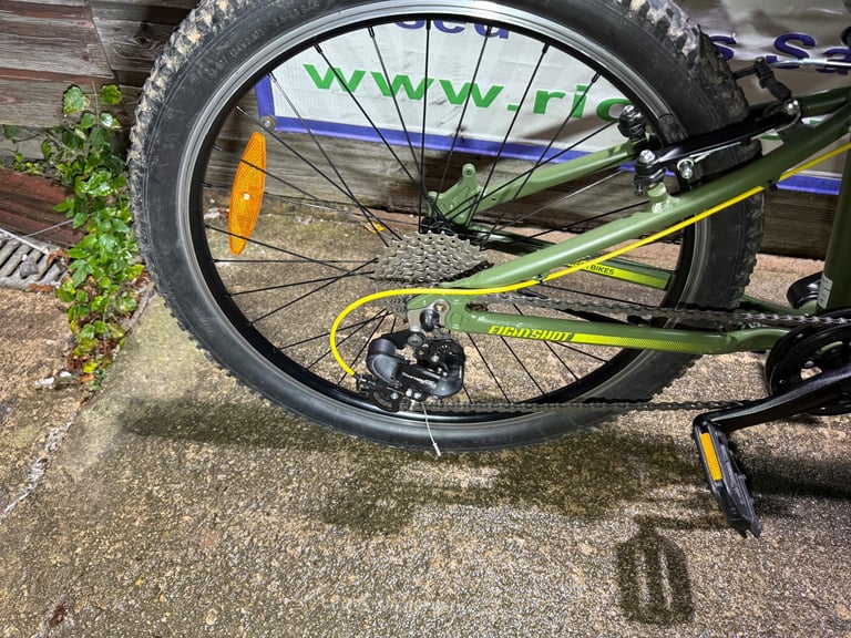 EightShot X-Coady 24 Boys/Unisex 24" Hardtail Kids Mountain Bike. Excellent