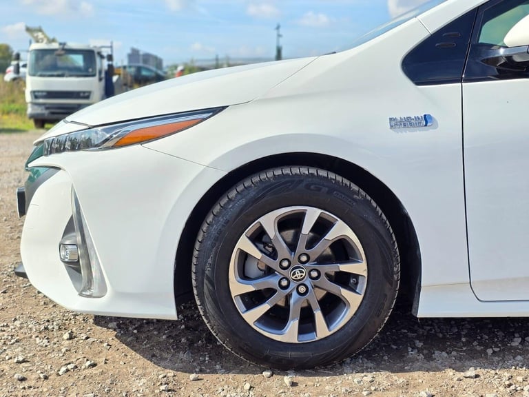 2018 Toyota Prius 1.8 VVT 8.8kWh Business Edition Plus Hatchback 5dr Petrol Plug-in Hybrid CV Hat...