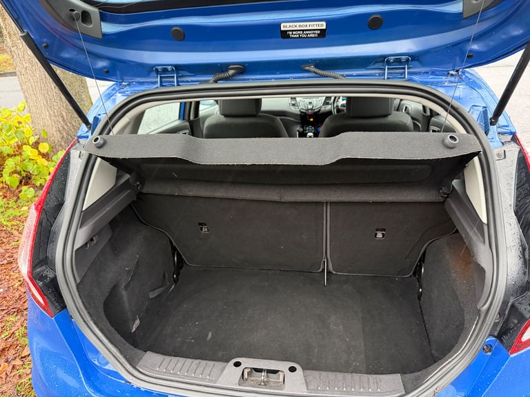 2013 Ford Fiesta Hatchback  Manual, 1498 (cc), 5 doors