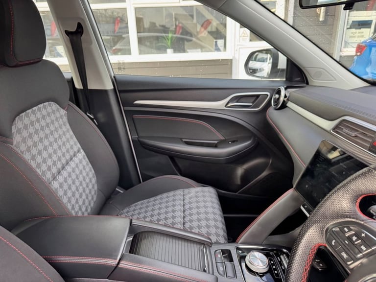 2022 72 MG MG ZS 72.6KWH SE LONG RANGE SUV 5DR ELECTRIC AUTO (156 PS)