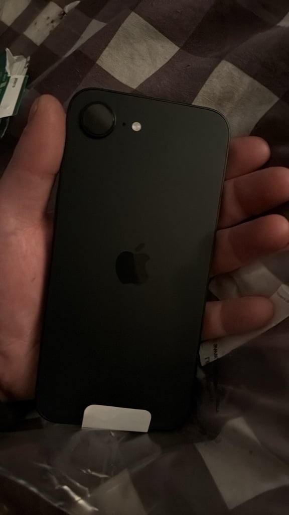 IPhone 16e