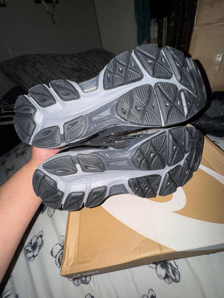 Asics trainers size 10 