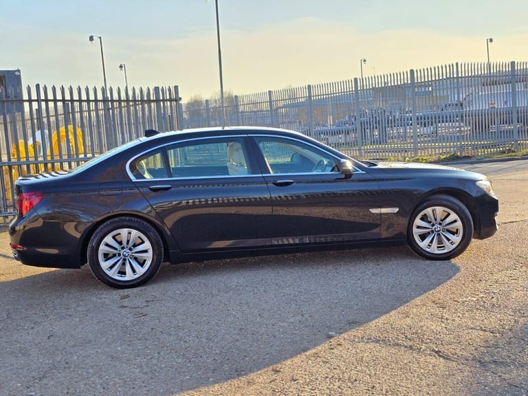 2013 BMW 7 Series 4.4 750Li V8 SE Auto Euro 5 (s/s) 4dr Saloon Petrol Automatic