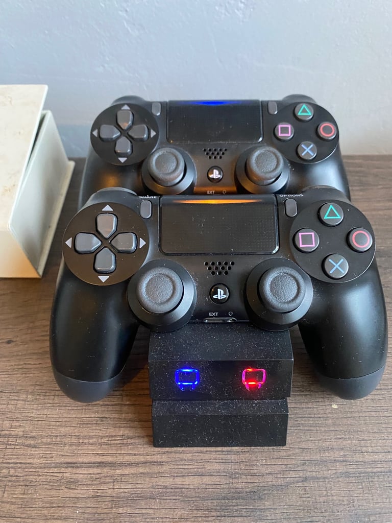 PS4 slim 