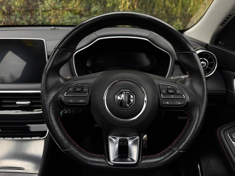 2021 MG MG HS 1.5 T-GDI 16.6kWh Exclusive Auto Euro 6 (s/s) 5dr ESTATE Petrol/Electric Hybrid Aut...