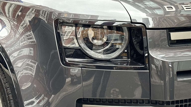 2024 Land Rover Defender 3.0 D250 X-Dynamic HSE 90 3dr Auto ESTATE DIESEL Automatic