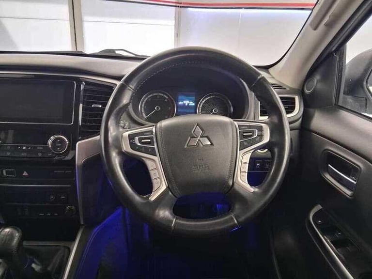 2021 Mitsubishi L200 2.2 DI-D DC Barbarian Pickup Double Cab 4dr Diesel Manual 4WD Euro 6 (s/s) P...