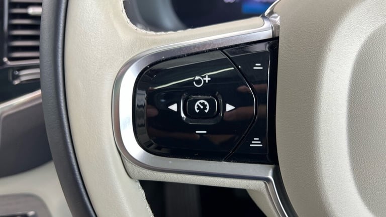2024 Volvo XC90 Plus, B5 AWD Mild hybrid, Petrol, Dark, 7 Seats (Blond Leather, BLIS) Estate Petr...