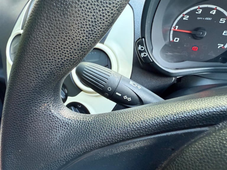 2011 Ford Ka 1.2 Edge Euro 5 (s/s) 3dr HATCHBACK Petrol Manual