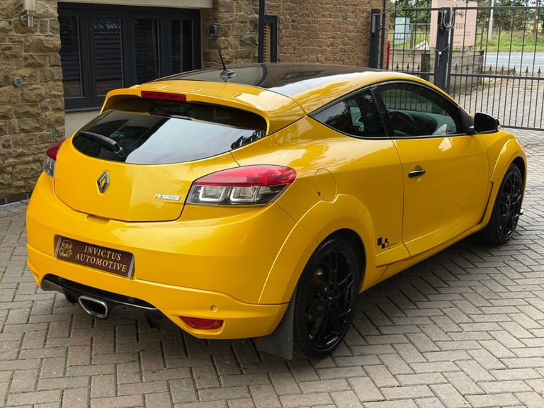 2016 Renault Megane 2.0 T 16V Renaultsport Nav 275 3dr - Liquid yellow - Trophy  COUPE Petrol Manual