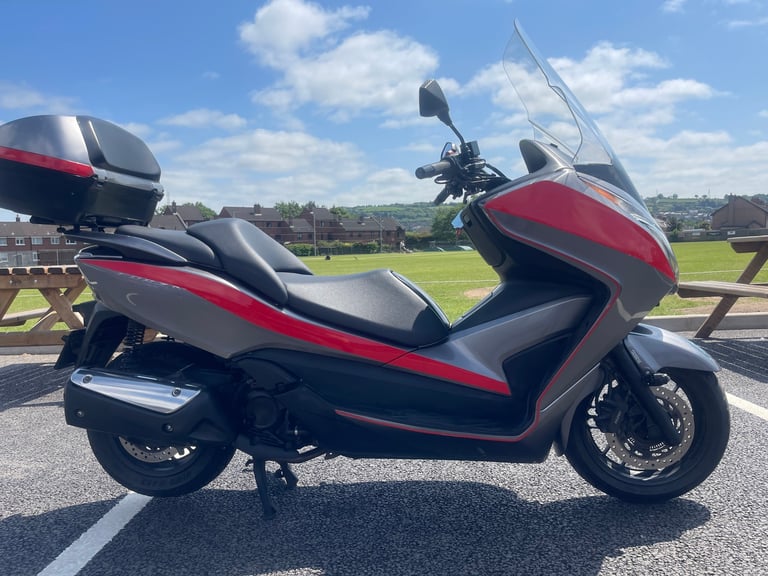 2014 HONDA NSS 300 FORZA VERY CLEAN LOW MILAGE -FINANCE AVAILABLE -