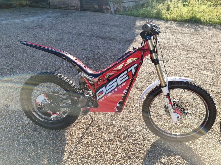 Oset 24r lithium 1 adult 1 youth immaculate condition hardly used £2450 ono each Pos deliver 