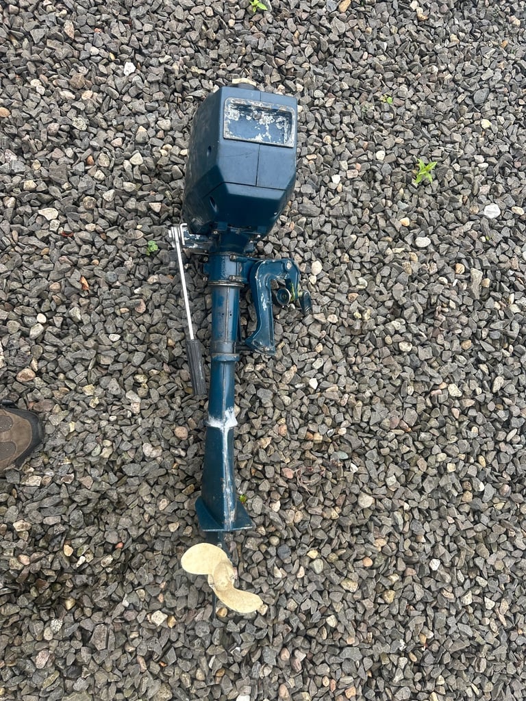 Tohatsu 2.5hp Outboard Motor 2 Stroke Short Shaft Inflatable Fishing Boat Engine. 