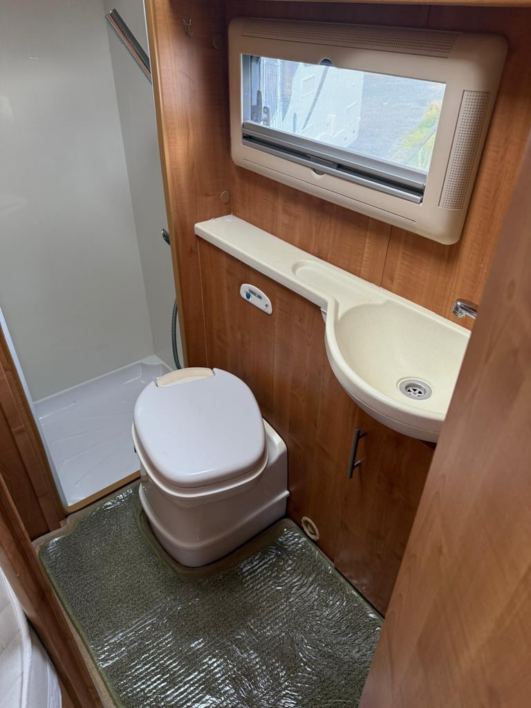 2009 - Auto Trail Cheyenne - 3 ltr -  44,000 miles - 4 berth / 2 belts 