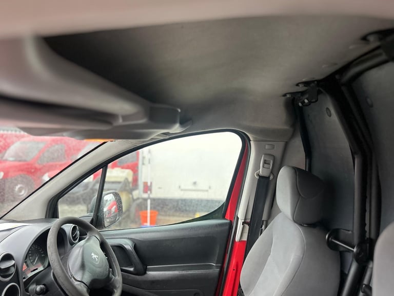 Peugeot Partner Direct from Royal Mail