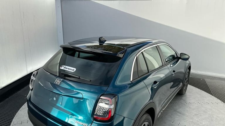 2025 Fiat 600 1.2 MHEV SUV 5dr Petrol Hybrid e-DCT Euro 6 (s/s) (100 ps) Automatic Hatchback Hybr...
