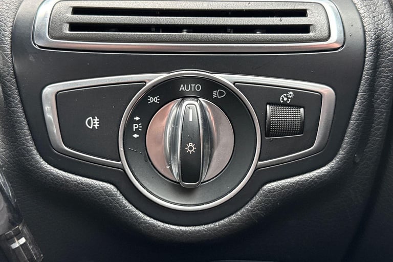 2017 Mercedes-Benz C Class C220d AMG Line 4dr SALOON DIESEL Manual