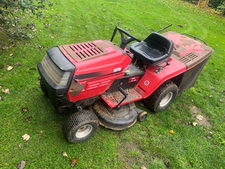 Ride on lawn mower MTD lawnflite