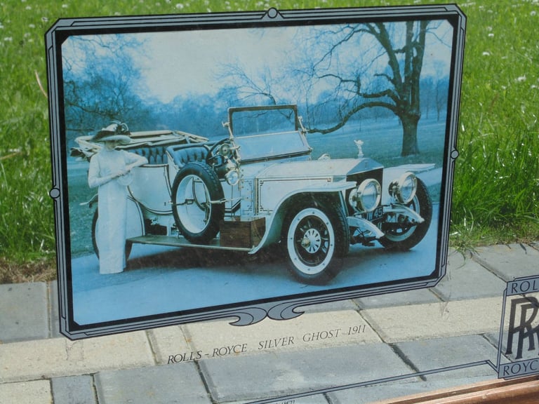 (#839) Rolls royce 1911  pub mirror advertising  (Pick up only, Dy4 area)