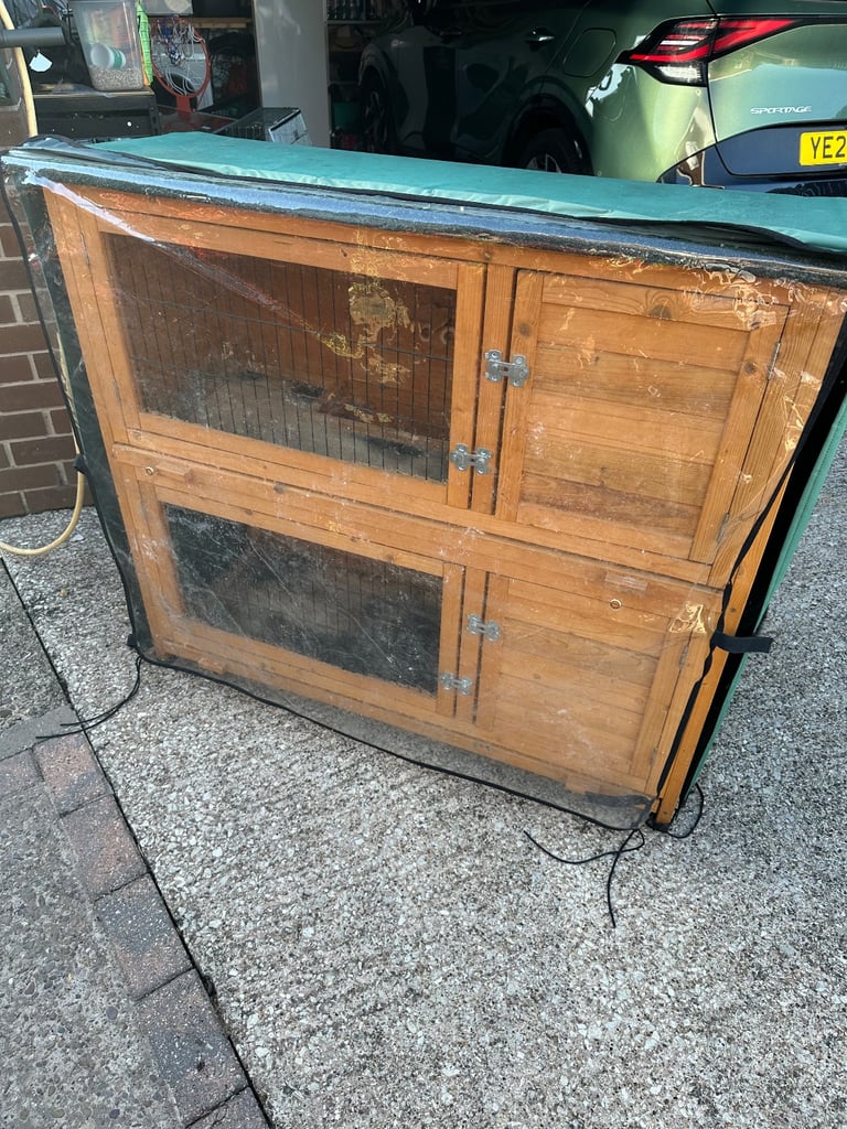 Twin level Guinea Pig hutch 