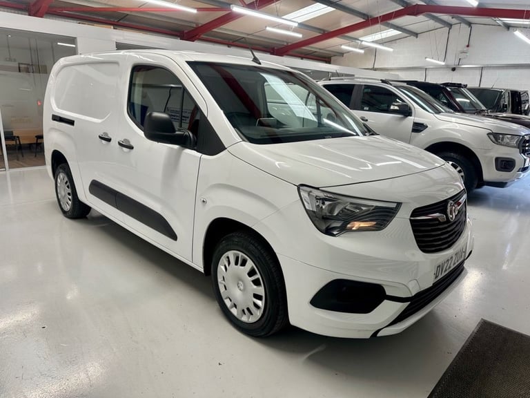 2022 22 VAUXHALL COMBO 1.5 TURBO D 2300 SPORTIVE L2 H1 EURO 6 100 BHP * 3 SEATER