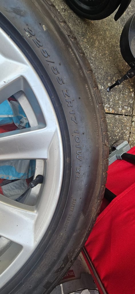 BMW F10 5 SERIES WHEEL AND TYRE