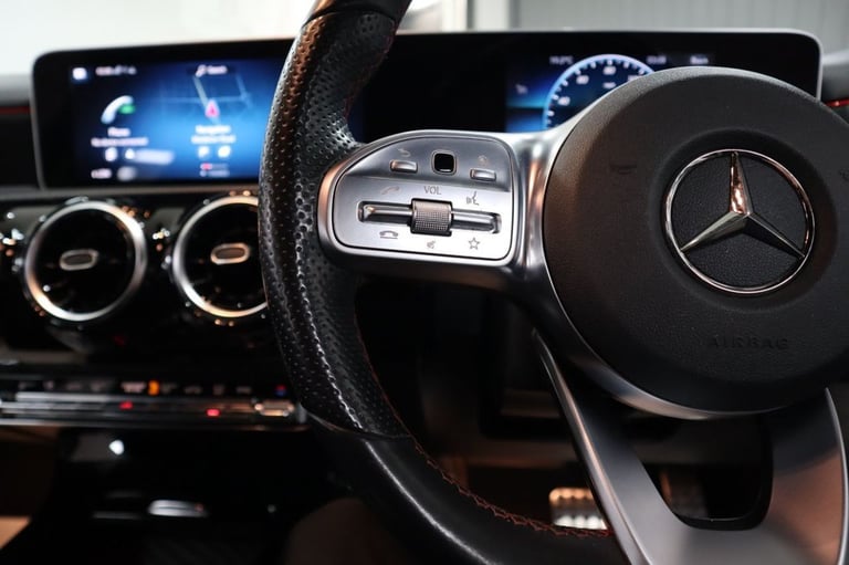 2020 19 MERCEDES-BENZ A-CLASS 1.3 A200 AMG LINE (EXECUTIVE) HATCHBACK 5DR PETROL