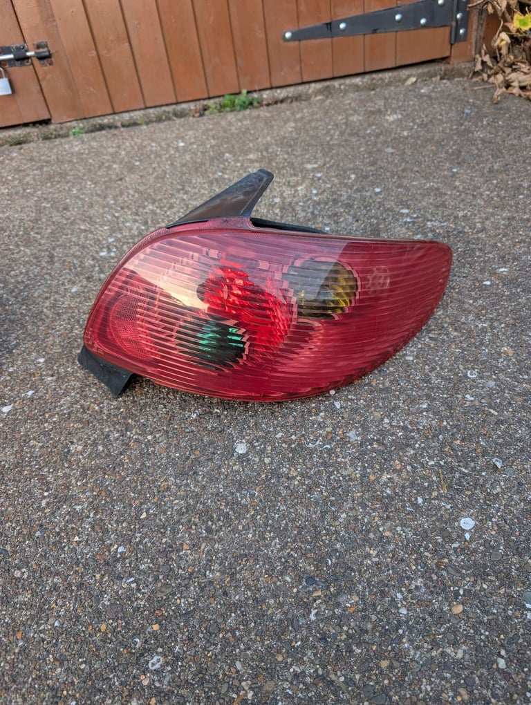 image for Peugeot 206 car parts 