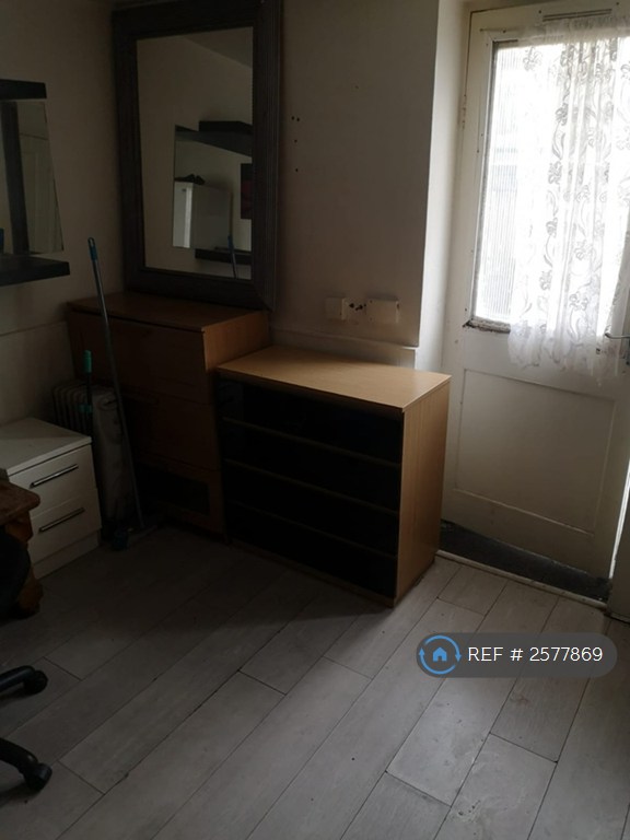 image for Studio flat in Green Lanes, London, N16 (#2577869)