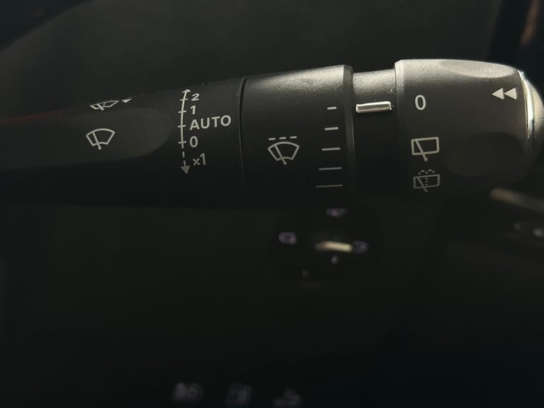 2023 DS Automobiles DS 4 1.6 E-TENSE 12.4kWh Performance Line + EAT8 Euro 6 (s/s) 5dr HATCHBACK P...