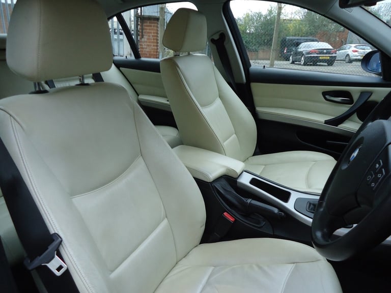 BMW 3 SERIES 2.0 318i SE Saloon Blue Auto Petrol 2006