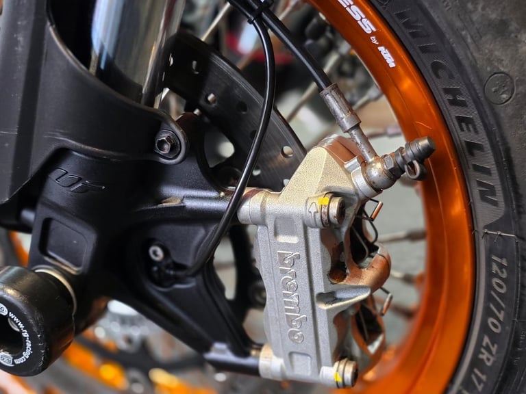 2015 KTM 690 SMC SUPER MOTO EXTRA'S 10,000 MILE'S 