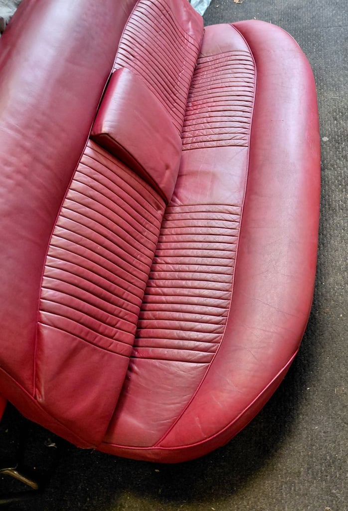 JAGUAR MK10 420G COMPLETE RED LEATHER INTRTIOR 