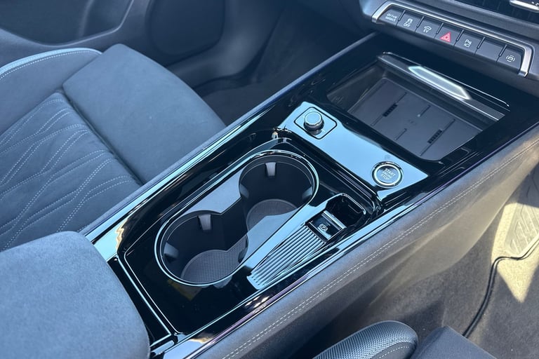 2025 Audi Q3 1.5 e-hybrid Launch Edition S Tronic Euro 6 (s/s) 5dr 26kWh SUV Automatic