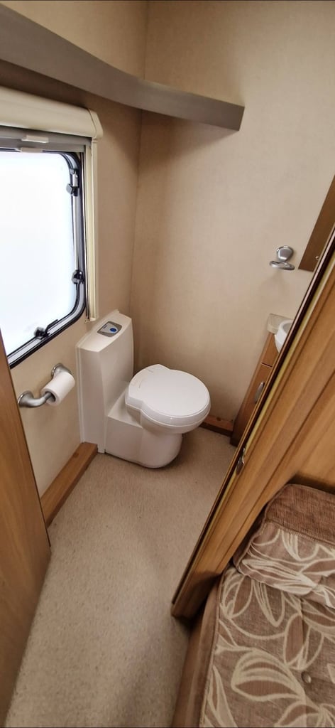 Swift Charisma 545- 2011 - 4 Birth Caravan with Awning and Motor Mover