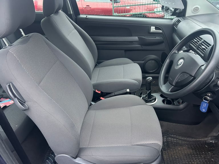 2010 Volkswagen Fox 1.2 Urban Fox 3dr HATCHBACK Petrol Manual