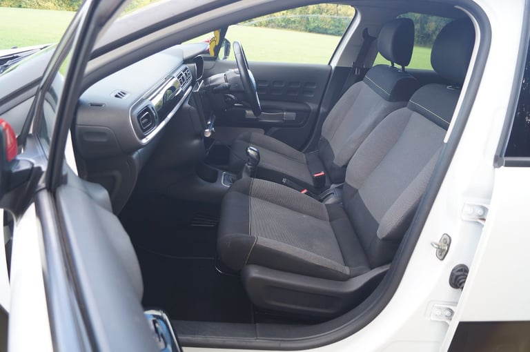 2018 Citroen C3 1.2 Petrol Flair Puretech S/S💥ULEZ FREE! 12-MOT 2-Owner 2-Key CarPlay