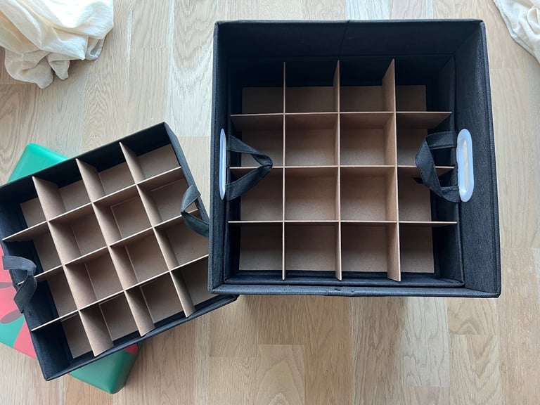 Christmas Tree (6ft), Decorations & storage - brand new never used RRP £200