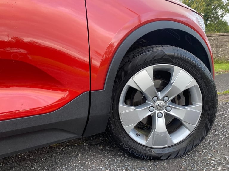 2018 Volvo XC40 2.0 D3 Momentum SUV 5dr Diesel Auto Euro 6 150BHP