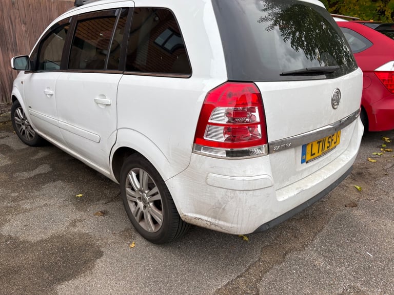 Vauxhall, ZAFIRA, MPV, 2011, Manual, 1686 (cc),5 doors - Image 4