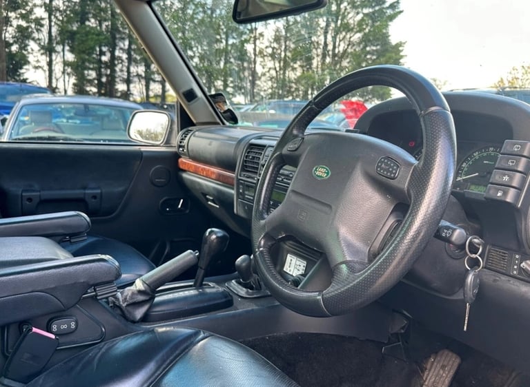 2002 Land Rover Discovery 2.5 Td5 ES 5 seat 5dr Auto ESTATE Diesel Automatic